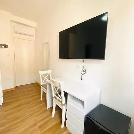 Marco Polo House Homestay Mestre