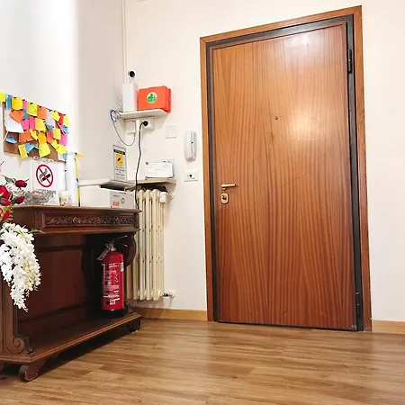 Marco Polo House Homestay *